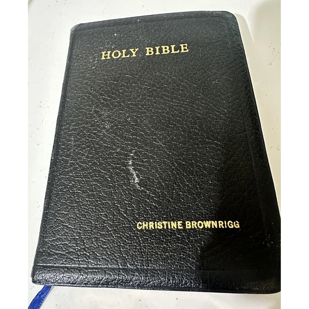 Vintage Holy Bible Oxford Leather Made In Great Britain